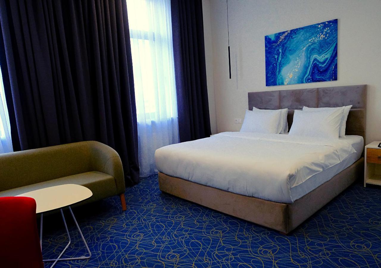 Add Hotel Almaty Esterno foto