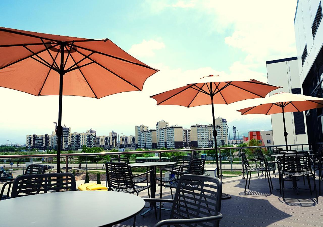 Add Hotel Almaty Esterno foto